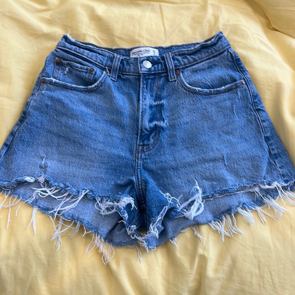 Abercrombie and fitch love curves jean shorts